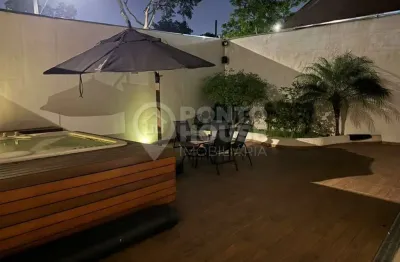 Casa à venda  ou locação no bairro saúde, 4 dormitórios e 3 vagas; reformada