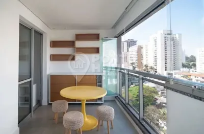Apartamento novo à venda, mobiliado, no campo belo com varanda envidraçada