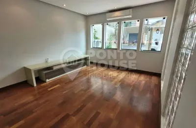 Casa à venda Planalto Paulista, 3 dormitórios, 3 vagas, área gourmet, reformada