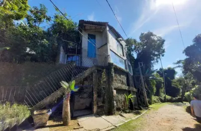 Casa com 2 dormitórios à venda, 61 m² por r$ 380.000,00 - soberbo - teresópolis/rj