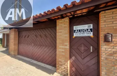 Casa térrea de esquina com 02 dormitórios  à venda ou locação em atibaia -jardim do lago