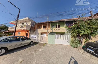 Casa com 2 quartos à venda na Rua Sanei, 06, Caiobá, Matinhos