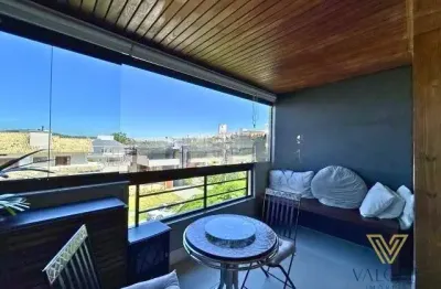 Apartamento reformado a 200m do mar  em jurere internacional