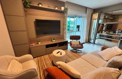 Apartamento com Varanda | 2 suítes em Jurerê | Florianópolis