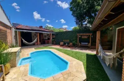 Casa com 3 quartos à venda na Rua Borges de Medeiros, 61, Nossa Senhora das Graças, Canoas