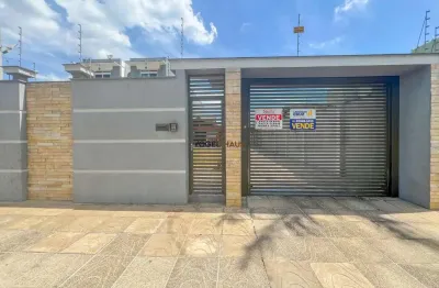 Casa com piscina e energia solar à venda no centro de esteio - excelente localização