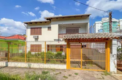 Sobrado com 4 quartos e área gourmet fechada no bairro marechal rondon