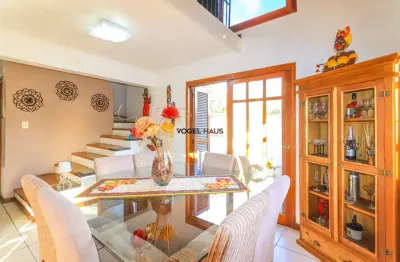 Sobrado de esquina, de 3 dormitórios no bela vista, em canoas.