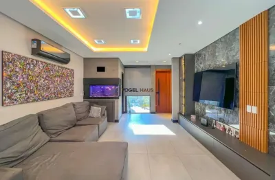 Casa imponente com 3 dormitórios semimobiliado, bairro moinhos de vento - canoas.