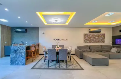 Casa imponente com 3 dormitórios semimobiliado, bairro mont' serrat.