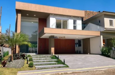 Sobrado de 274 m², 03 suítes e piscina no villa lucchese | gravataí