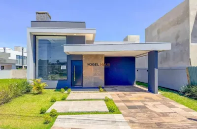 Casa térrea com 140 m² privativo, piscina e 03 dormitórios, sendo uma suíte no terras alpha | gravataí