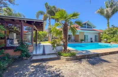 Casa térrea com piscina e terreno 24x30m no bairro igara, canoas - venda