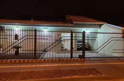 Casa  com 3  quartos  e 3 banheiros  a venda, 319 m² por r$ 750.000.em gravatai.
