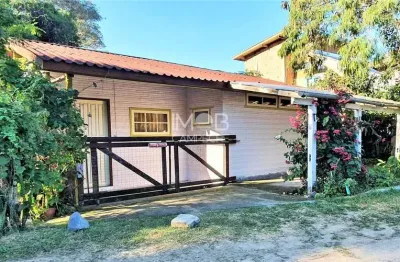 Casa com 2 quartos à venda na servidão knussen, 143, rio tavares, florianópolis por r$ 580.000