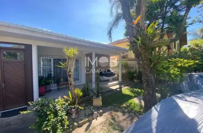 Casa com 2 quartos à venda na rua do gravatá, 1, campeche, florianópolis por r$ 2.130.000