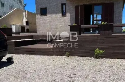 Casa com 2 quartos à venda na rua dos pinheiros, 1, campeche, florianópolis por r$ 1.500.000