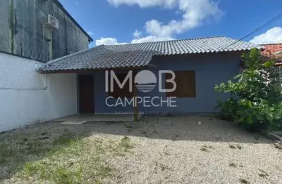 Casa com 2 quartos à venda na servidão dunas da joaquina, 49, rio tavares, florianópolis por r$ 790.000