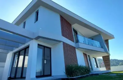 Casa com 3 quartos à venda na via 10, 246, rio tavares, florianópolis por r$ 1.990.000