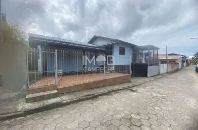 Casa com 3 quartos à venda na servidão portinari, 519, tapera, florianópolis por r$ 700.000