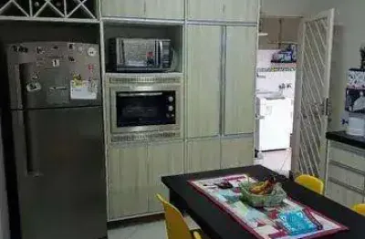 Casa com 3 quartos à venda no Jardim Rodolfo, São José dos Campos 
