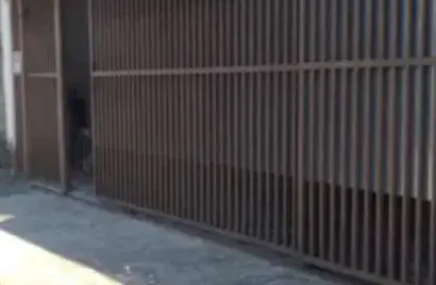 Casa com 3 quartos à venda na Rua Clementino Rodrigues Simões, 750, Conjunto Residencial Galo Branco, São José dos Campos