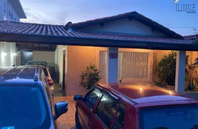 Linda casa a venda no jardim satélite com 3 quartos e sendo 1 suíte.