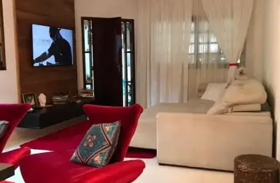 Casa para alugar na Praça Luiz Vaz de Camões, 147, Jardim Oriente, São José dos Campos