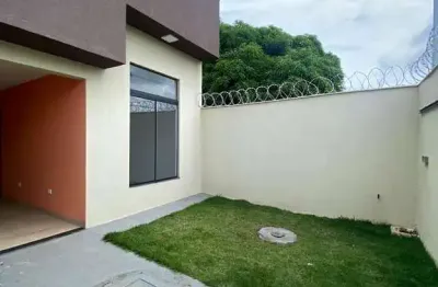 Casa rua garavelo b casa de rua com 3 quarto(s) e 2 banheiro(s) à venda, 108 por r$ 320.000 no setor setor garavelo ta11357