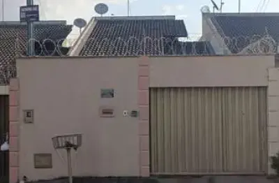 Vendo casa 3 quartos no setor veiga jardim - aparecida de goiânia casa de rua com 3 quarto(s) e 2 banheiro(s) à venda, 93.01 por r$ 290.000 no setor parque veiga jardim vn13513