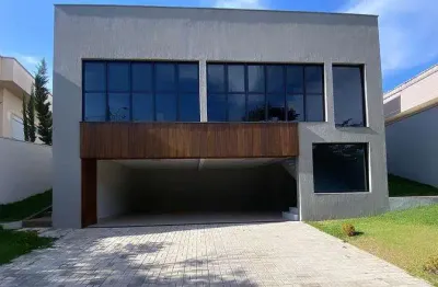 Casa Condomínio do Lago Casa em Condomínio com 3 Quarto(s) e 4 banheiro(s) à Venda, 237.00 por R$ 2300000.00 no setor Condomínio do Lago AD18850