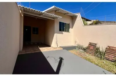 Casa residencial casa de rua com 2 quarto(s) e 2 banheiro(s) à venda, 77 por r$ 250.000 no setor residencial ana clara ad19510
