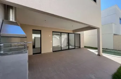 Ágio lindo sobrado com piscina e churrasqueira a carvão no jardins marselha casa em condomínio com 4 quarto(s) e 4 banheiro(s) à venda, 181 por r$ 1.199.000 no setor conjunto residencial storil st2178