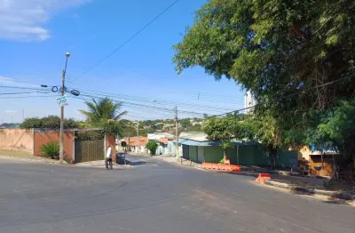 Casa de 2 quartos, no novo mundo com lt. grande, oportunidade casa de rua com 2 quarto(s) e 1 banheiro(s) à venda, 120 por r$ 250.000 no setor jardim novo mundo ad22252