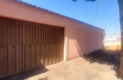 Oportunidade garavelo  casa de rua com 3 quarto(s) e 1 banheiro(s) à venda, 136.8 por r$ 310.000 no setor setor garavelo ad23309