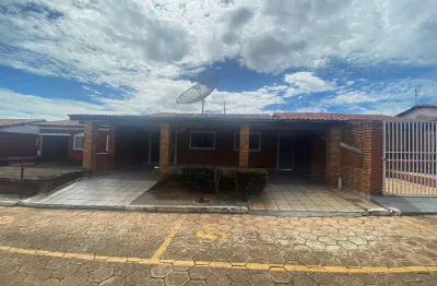 Chalé em caldas novas - go casa em condomínio com 3 quarto(s) e 2 banheiro(s) à venda, 244.6 por r$ 140.000 no setor mansões águas quentes ad24647