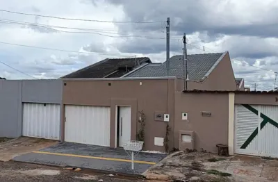 Vendo casa de 3 quartos no setor papillon park casa de rua com 3 quarto(s) e 2 banheiro(s) à venda, 150 por r$ 435.000 no setor setor papillon park vn24823