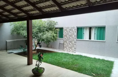 Sobrado casa de rua com 5 quarto(s) e 1 banheiro(s) à venda, 235 por r$ 680.000 no setor conjunto vera cruz st27179