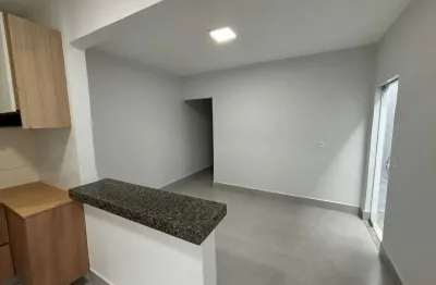 Casa santa fé  casa de rua com 2 quarto(s) e 2 banheiro(s) à venda, 69.72 por r$ 253.000 no setor residencial santa fé in27489