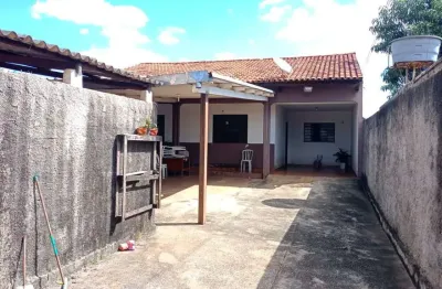 Uma casa  com um barracao jardim petropolis casa de rua com 3 quarto(s) e 1 banheiro(s) à venda, 192.15 por r$ 475.000 no setor jardim petropolis ad28963