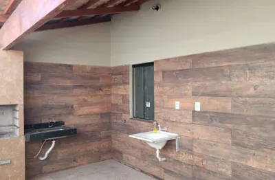 Casa térrea 3 quartos com suíte, pé direito duplo e acabamento de alto padrão no jardim são josé em goiânia casa de rua com 3 quarto(s) e 2 banheiro(s) à venda, 102 por r$ 350.000 no setor jardim são 