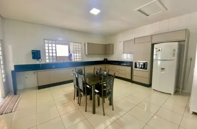 Casa à venda na vila cristina – 3 quartos e excelente localização - goiânia  casa de rua com 3 quarto(s) e 3 banheiro(s) à venda, 264 por r$ 355.000 no setor vila cristina vn30735