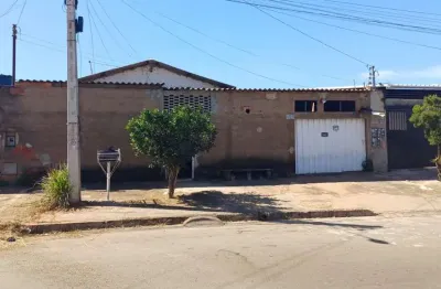 Casa à venda no jardim mont serrat, aparecida de goiânia go casa de rua com 4 quarto(s) e 2 banheiro(s) à venda, 176.64 por r$ 250.000 no setor jardim mont serrat st31469