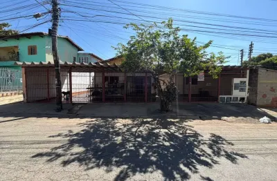 Casas a venda no conjunto castelo branco  casa de rua com 5 quarto(s) e 3 banheiro(s) à venda, 350 por r$ 470.000 no setor setor castelo branco av31678