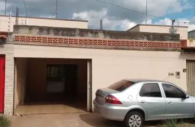 Casa de rua  casa de rua com 2 quarto(s) e 1 banheiro(s) à venda, 97 por r$ 250.000 no setor residencial mar del plata ad31918