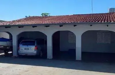 Casa no jardim américa em ótima localização! casa de rua com 4 quarto(s) e 3 banheiro(s) à venda, 240 por r$ 700.000 no setor jardim américa vt24679