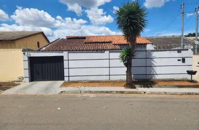 Casa com lote de 397 m2 no buriti sereno em ap. de goiânia casa de rua com 3 quarto(s) e 2 banheiro(s) à venda, 166 por r$ 400.000 no setor jardim buriti sereno vt28182