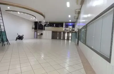 Galpão de 689m² com estrutura para salão de eventos ou igrejas. in32559