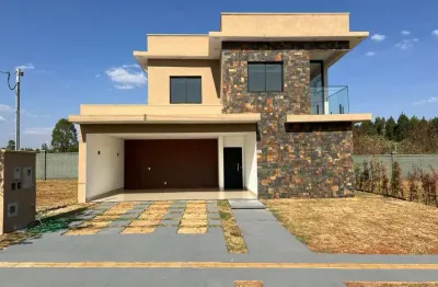 Sobrado de alto padrão 3 quartos com suíte master e piscina – terras alpha 2 senador canedo casa em condomínio com 3 quarto(s) e 3 banheiro(s) à venda, 197.39 por r$ 1.500.000 no setor terras alpha re