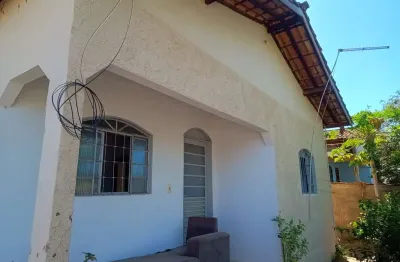 Vila martins  casa de rua com 3 quarto(s) e 2 banheiro(s) à venda, 0.01 por r$ 400.000 no setor vila martins vn32741
